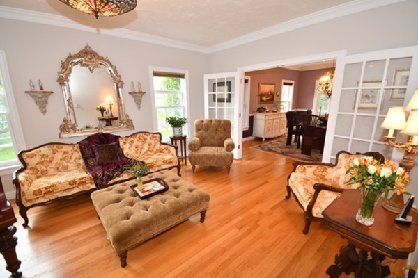 25 Stirling Street Andover, MA 01810 - Photo 9 of 30