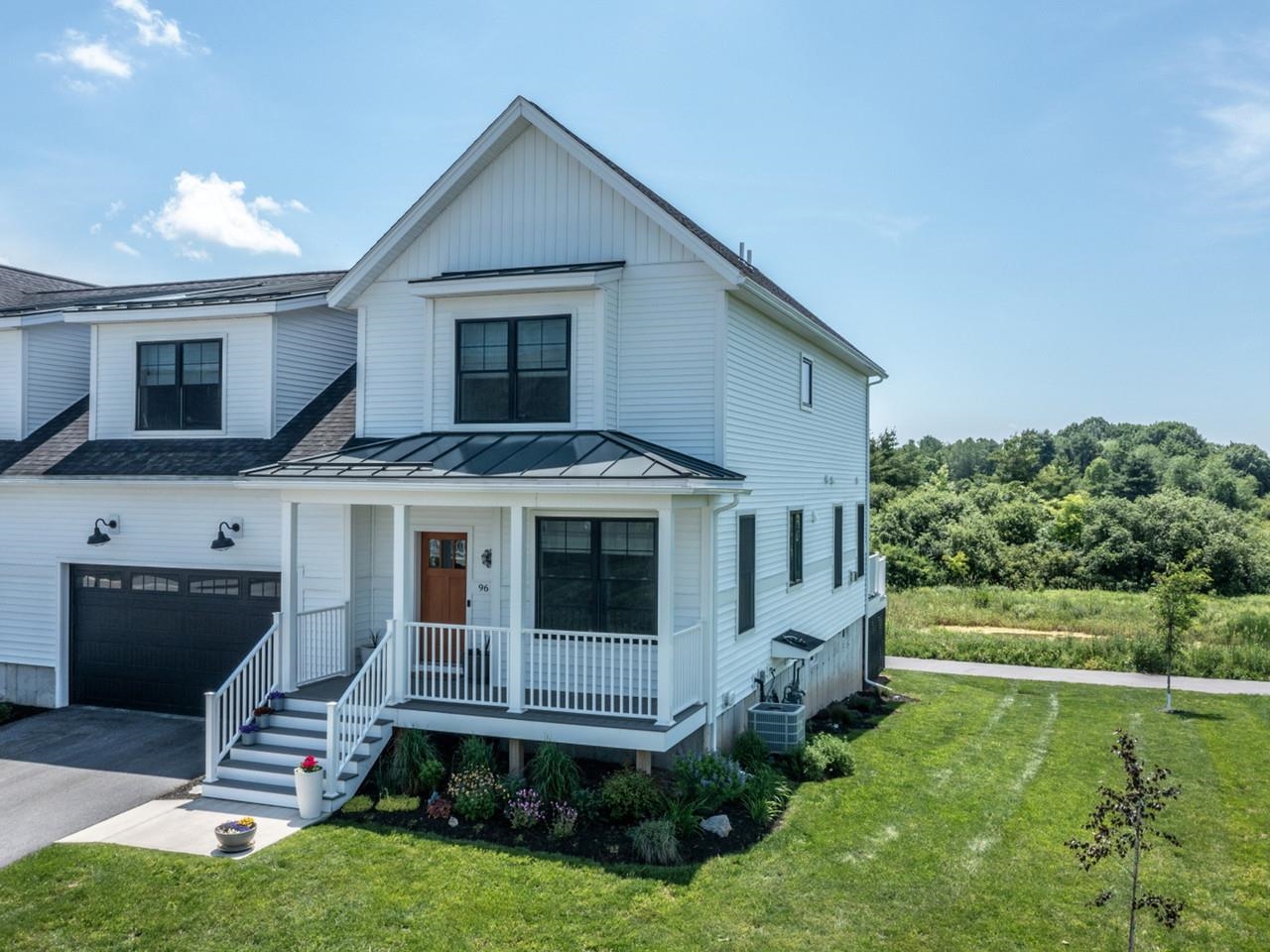 96 Aurora Road South Burlington, VT 05403 - Photo 1 of 39