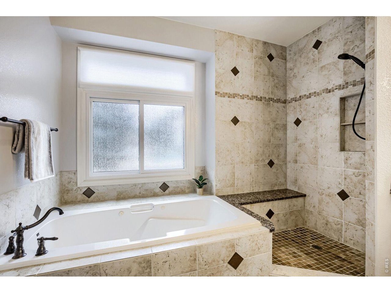 6319 Victoria Road Fort Collins, CO 80525 - Photo 28 of 42 Gallery Image 28