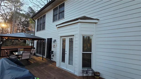 a view of entryway and hall