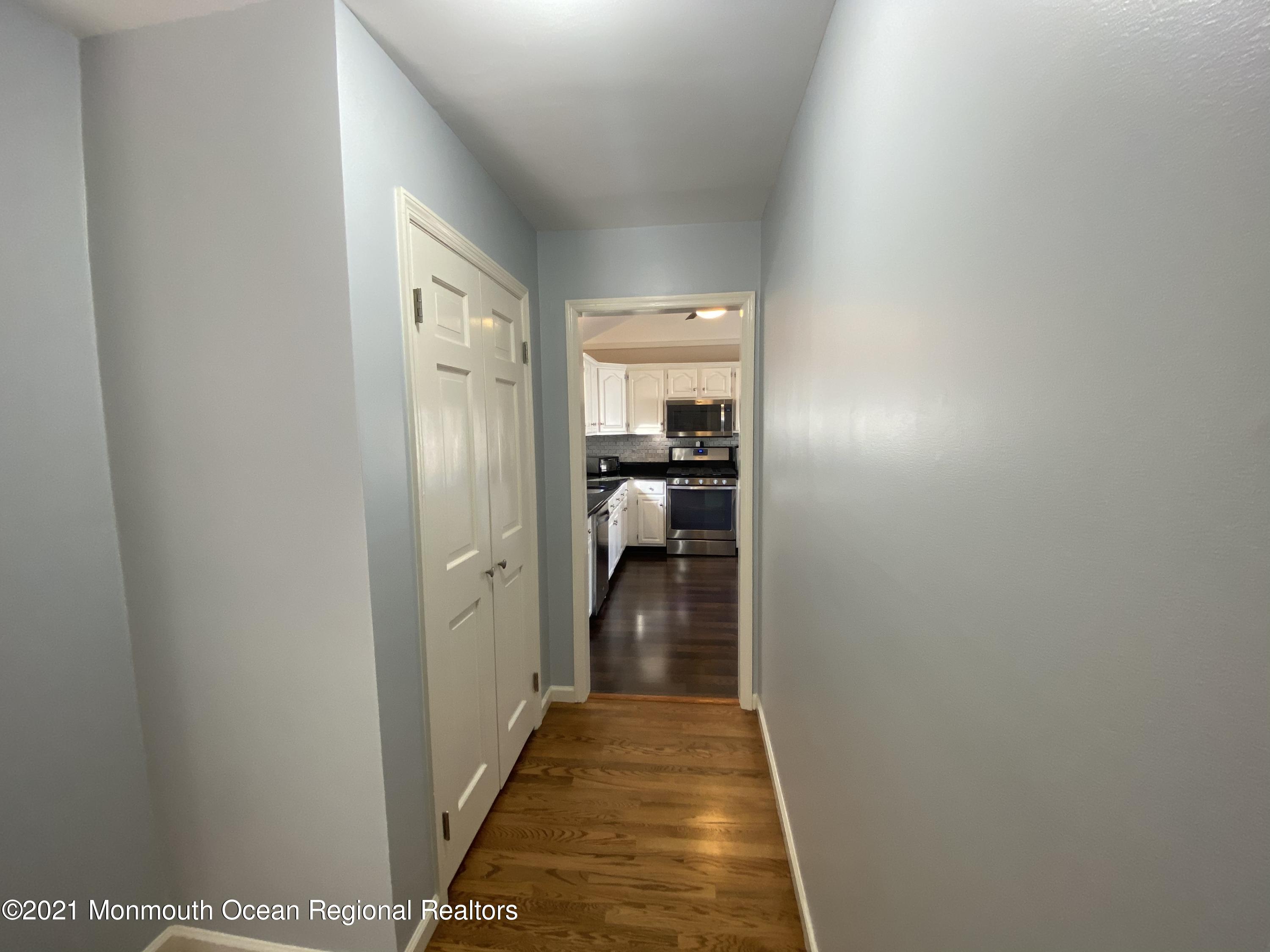 14 Bunkerhill Road Hazlet, NJ 07730 - Photo 11 of 39 Hall