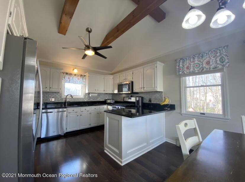 14 Bunkerhill Road Hazlet, NJ 07730 - Photo 10 of 39 Kitchen