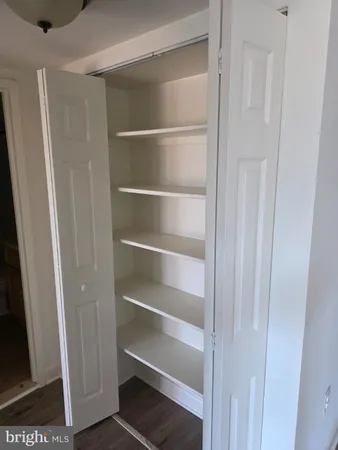 $2,000 | 1300 Army Navy Drive, Unit 306, Arlington, VA 22202