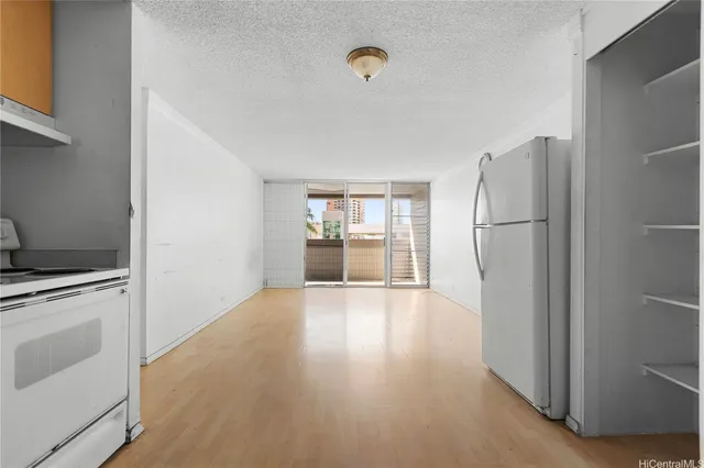 $299,000 | 1099 Ala Napunani Street, Unit 602, Honolulu, HI 96818