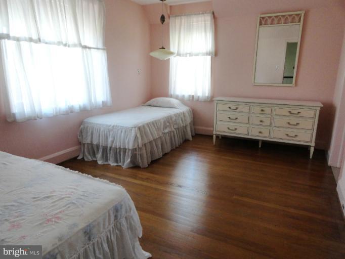 3404 Fallstaff Road Baltimore, MD 21215 - Photo 25 of 28 Bedroom3
