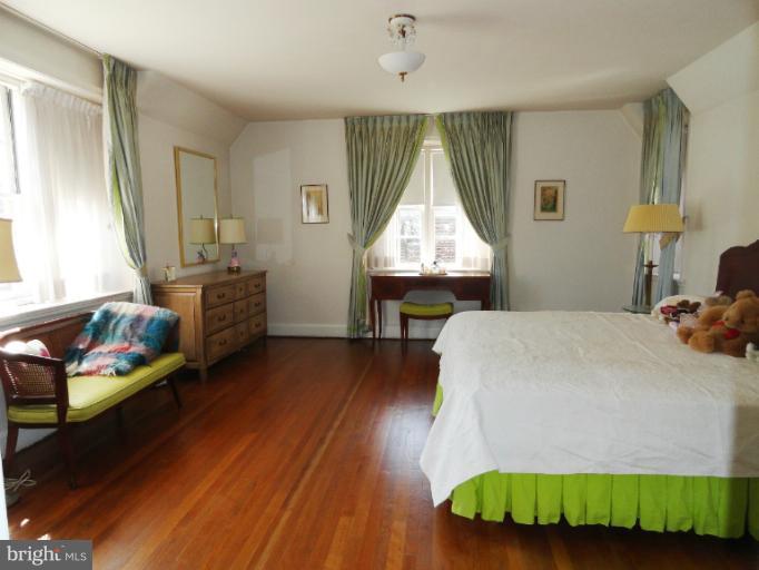 3404 Fallstaff Road Baltimore, MD 21215 - Photo 27 of 28 Bedroom (Master)