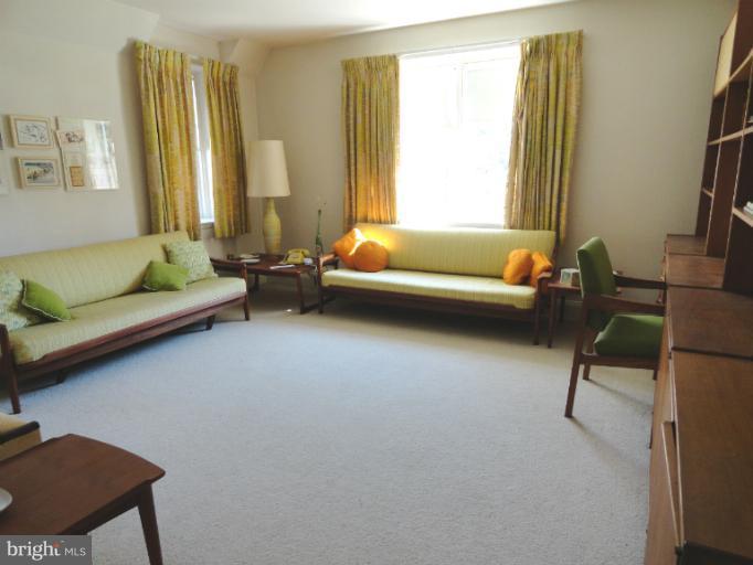 3404 Fallstaff Road Baltimore, MD 21215 - Photo 6 of 28 Bedroom2