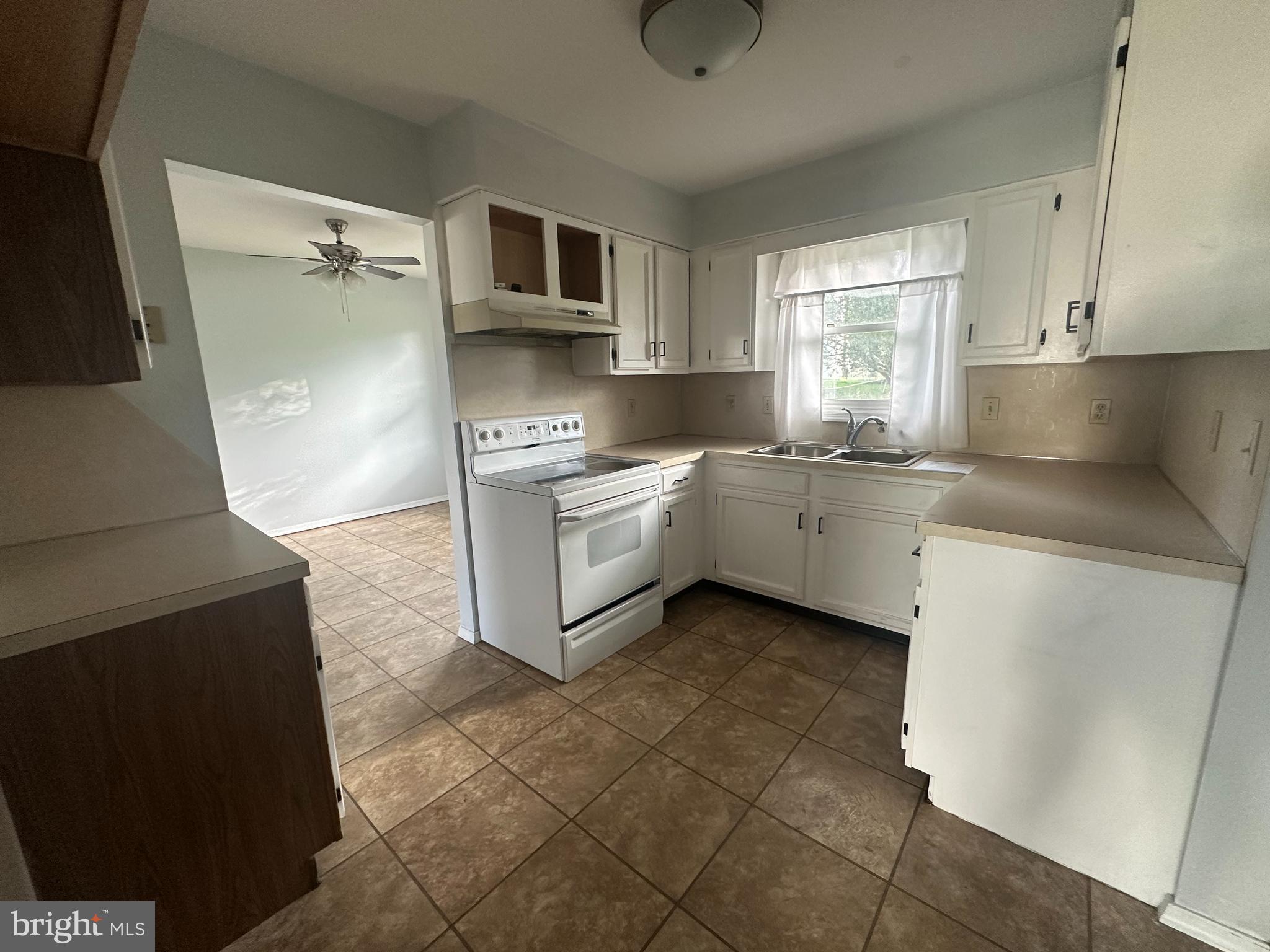 112 Furman Road Dillsburg, PA 17019 - Photo 2 of 13 Gallery Image 2