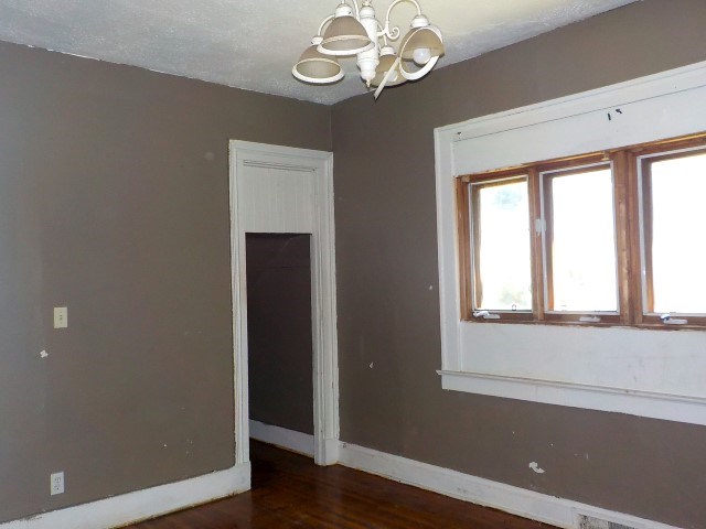 2 Willowbank Place Rochester, NY 14611 - Photo 4 of 17