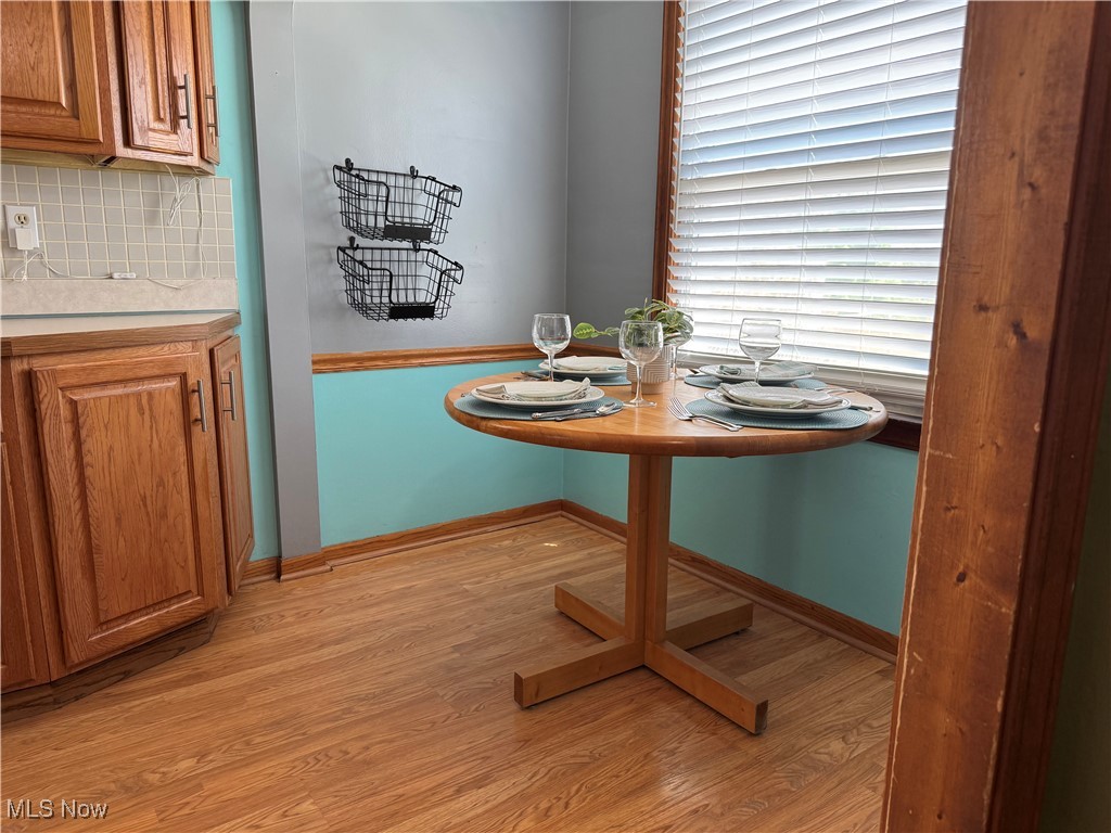 2809 Ralph Avenue Cleveland, OH 44109 - Photo 19 of 35 Dining area with light colored LVT flooring