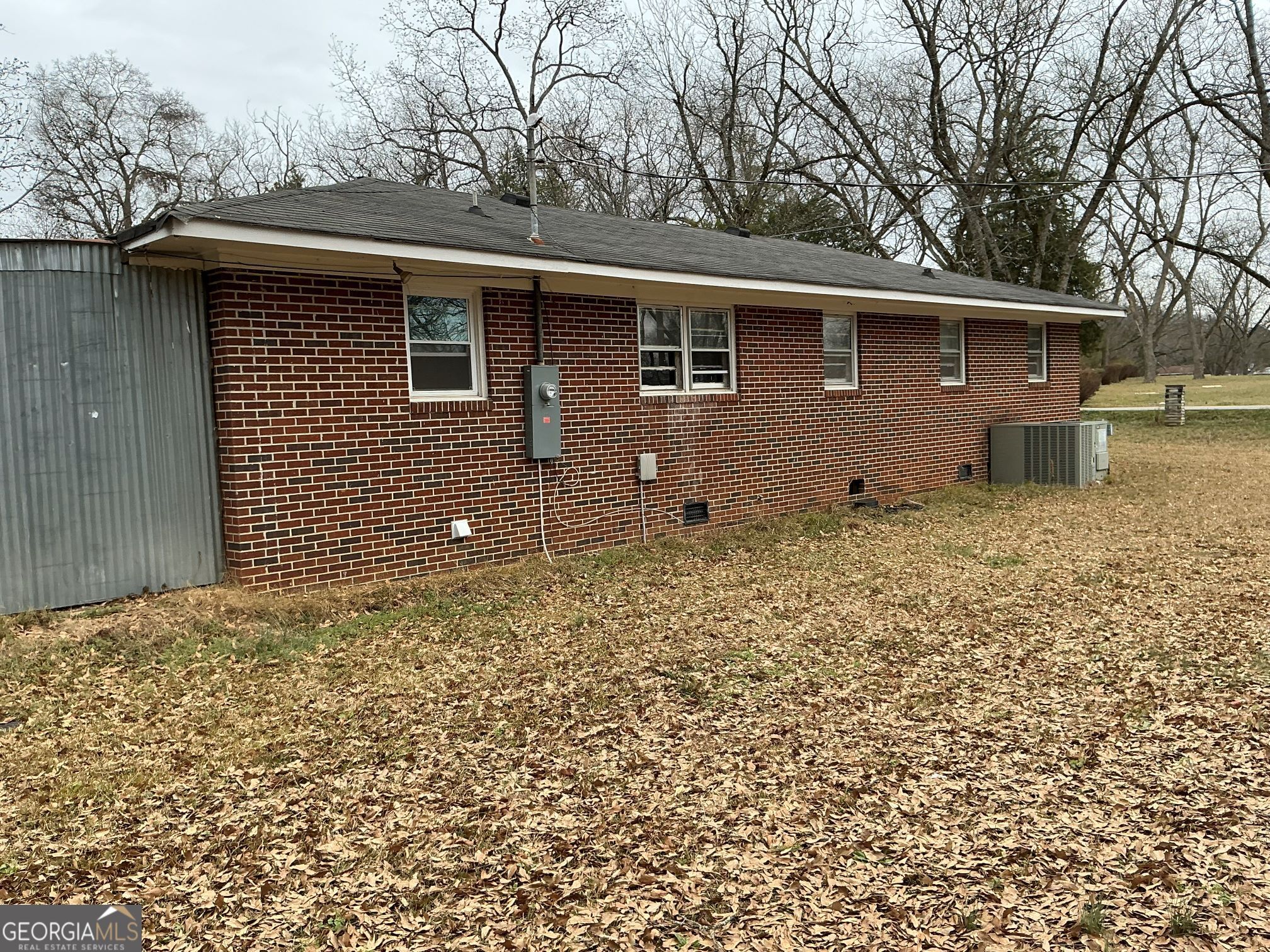 15 Cedar Street Hartwell, GA 30643 - Photo 2 of 11 Rear