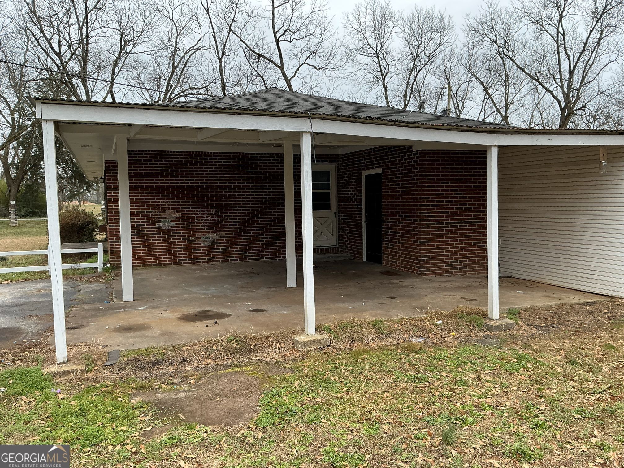 15 Cedar Street Hartwell, GA 30643 - Photo 3 of 11