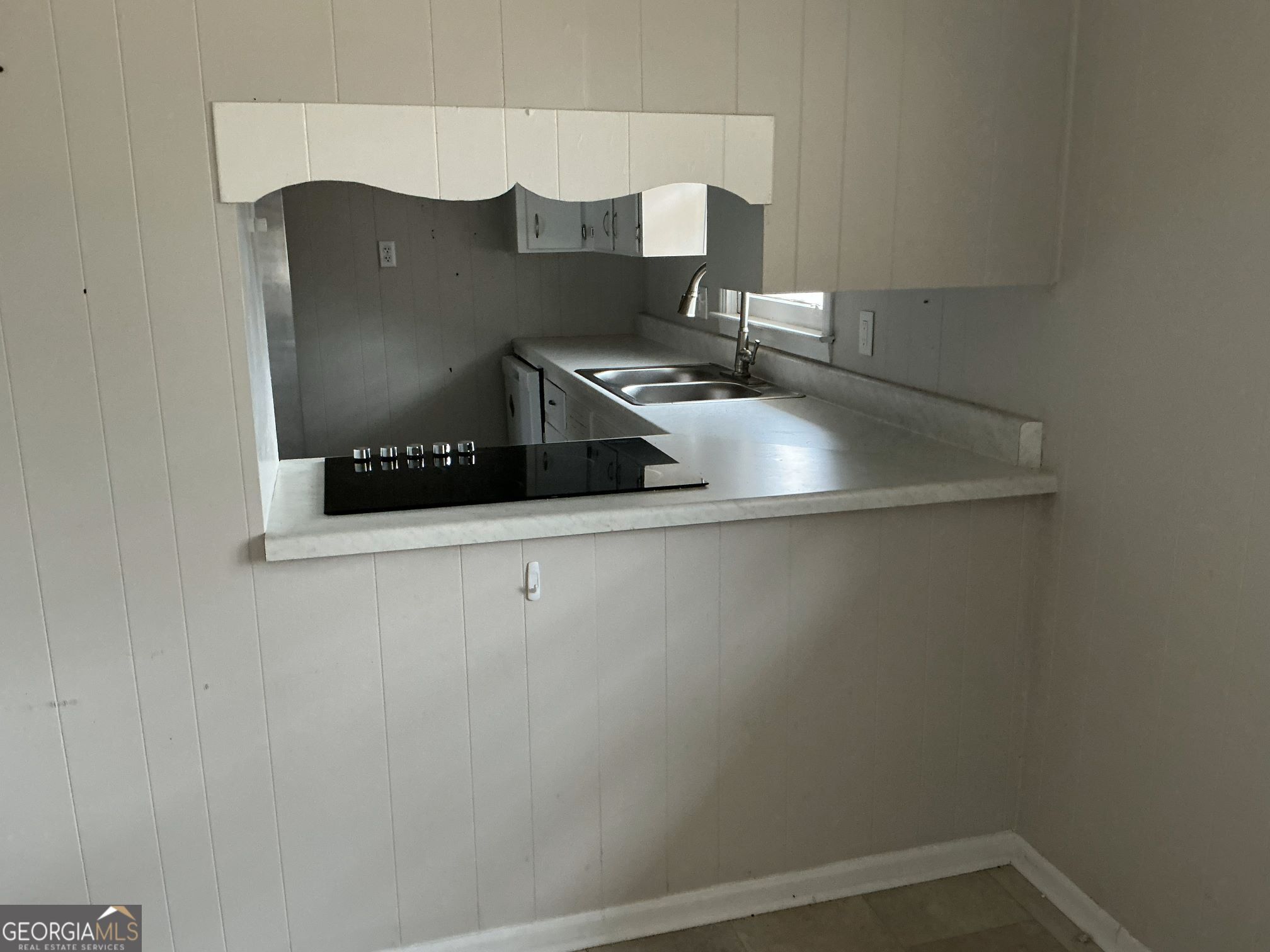 15 Cedar Street Hartwell, GA 30643 - Photo 5 of 11