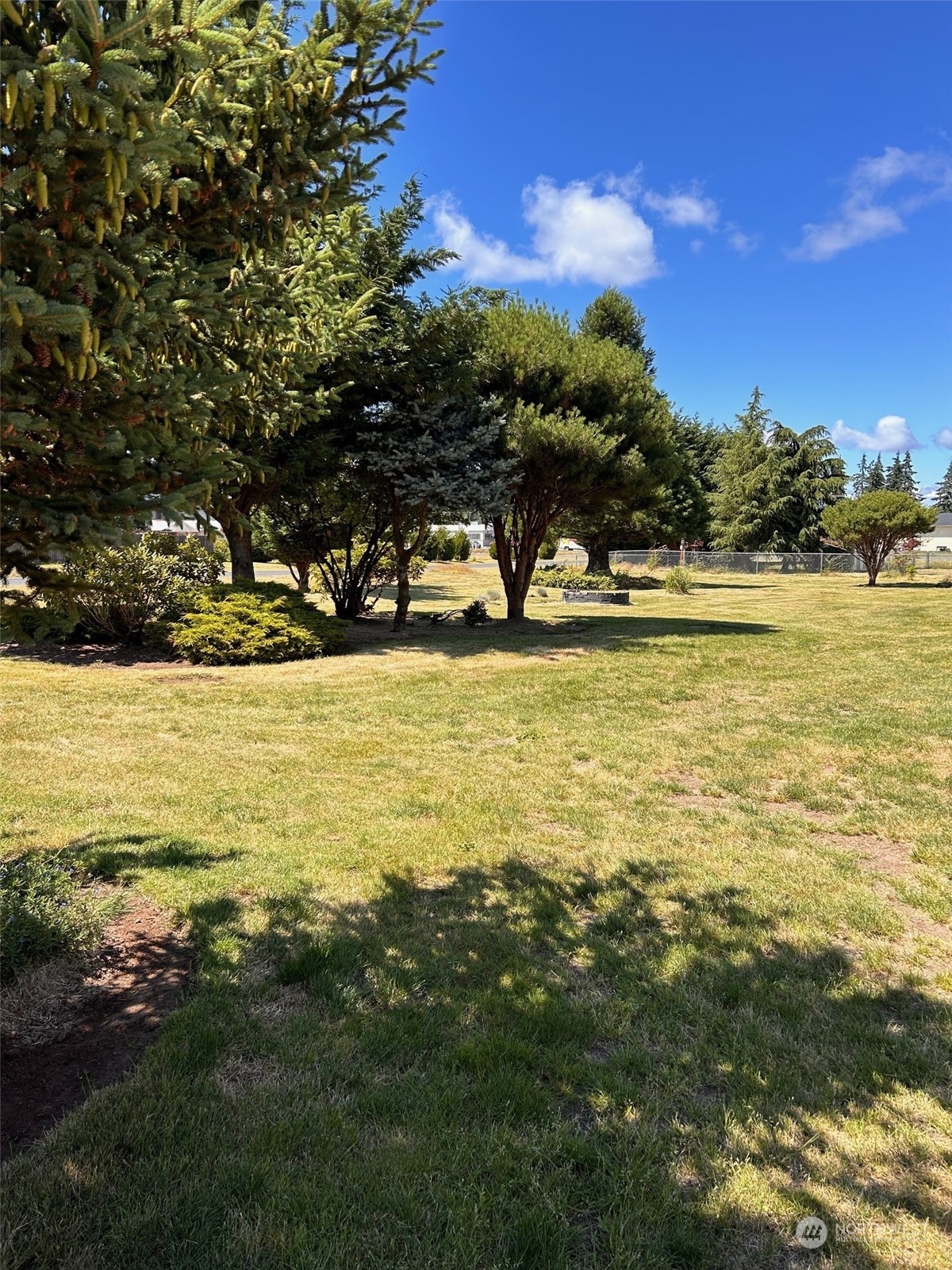 9520 185th Avenue Southwest Rochester, WA 98579 - Photo 2 of 24 a view of an ocean
