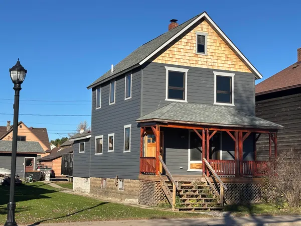 $245,000 | 729 East Sheridan Street, Ely, MN 55731