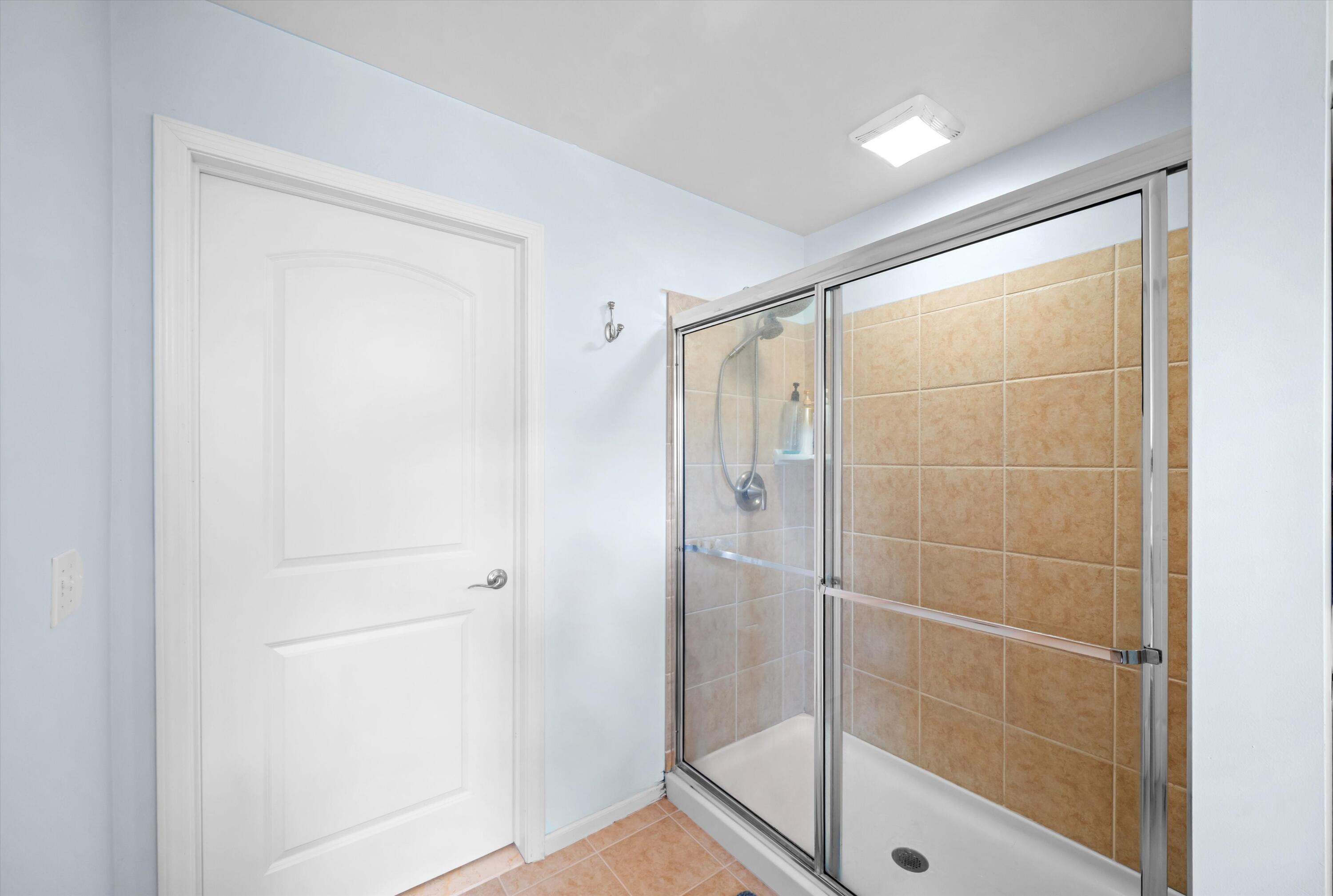 3727 Hogan Circle Rochester, MI 48307 - Photo 16 of 24 43-DSC05748