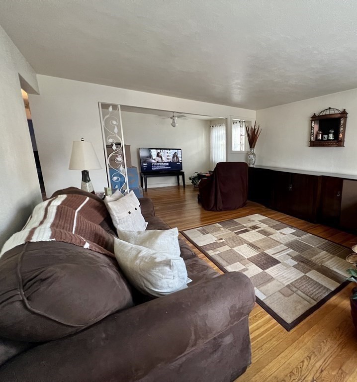 65 Lorna Road Boston, MA 02126 - Photo 11 of 25 Gallery Image 11