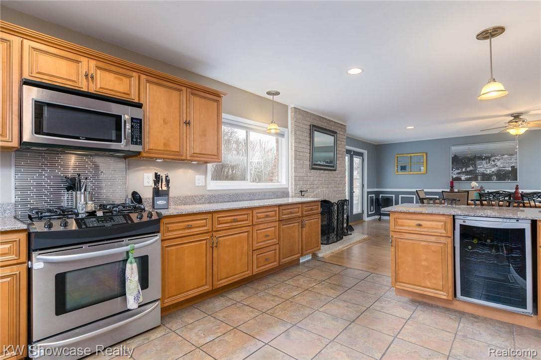 43441 Hanford Road Canton, MI 48187 - Photo 17 of 31 43441 Hanford Rd-19.jpg