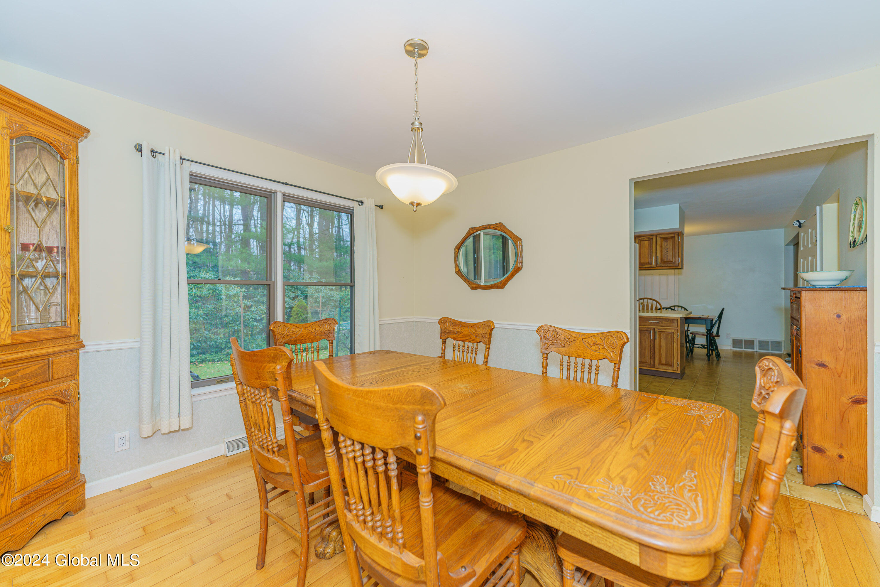 6 Seneca Drive Poestenkill, NY 12018 - Photo 12 of 54 4 Diningroom 1