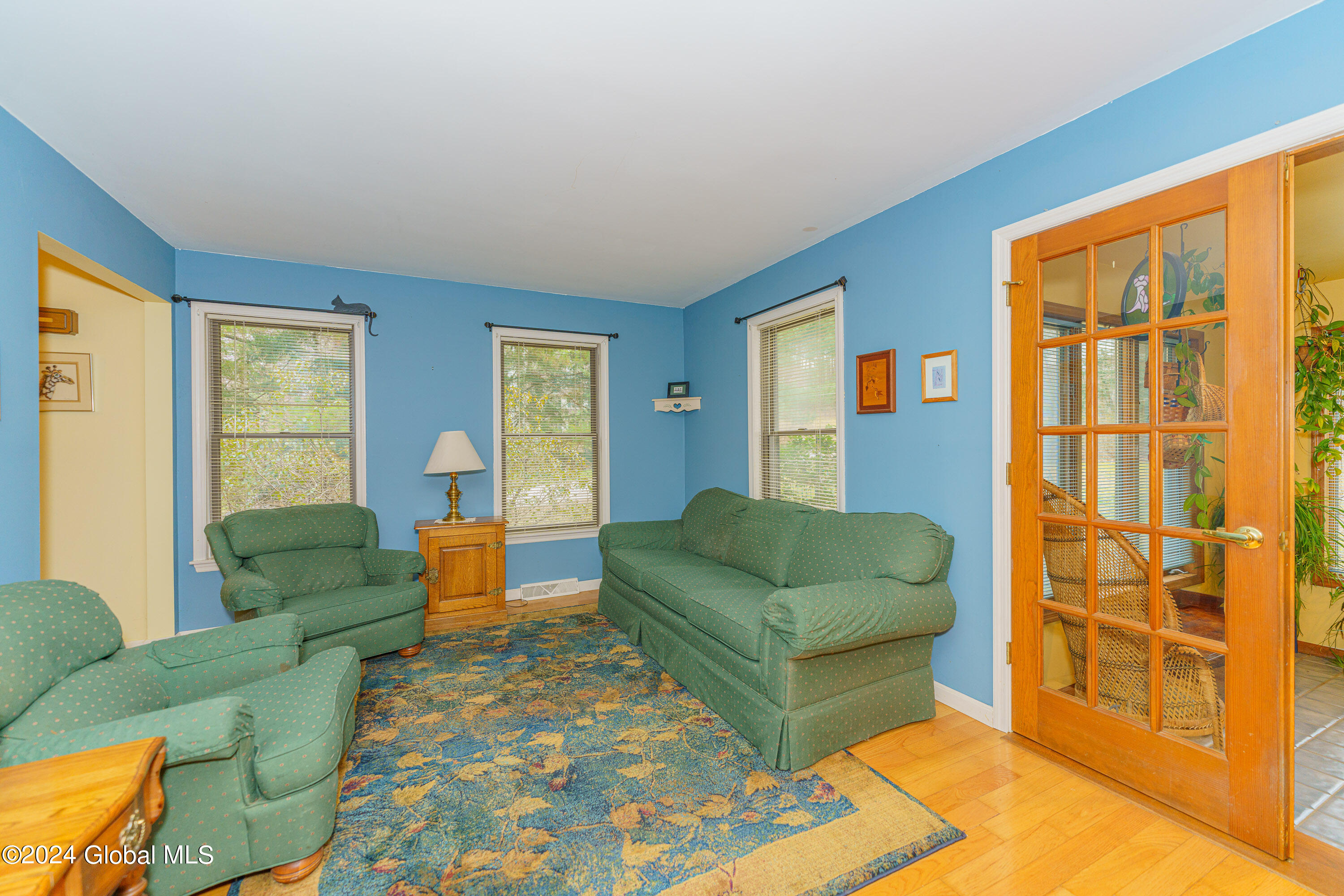 6 Seneca Drive Poestenkill, NY 12018 - Photo 5 of 54 2 Livingroom 1