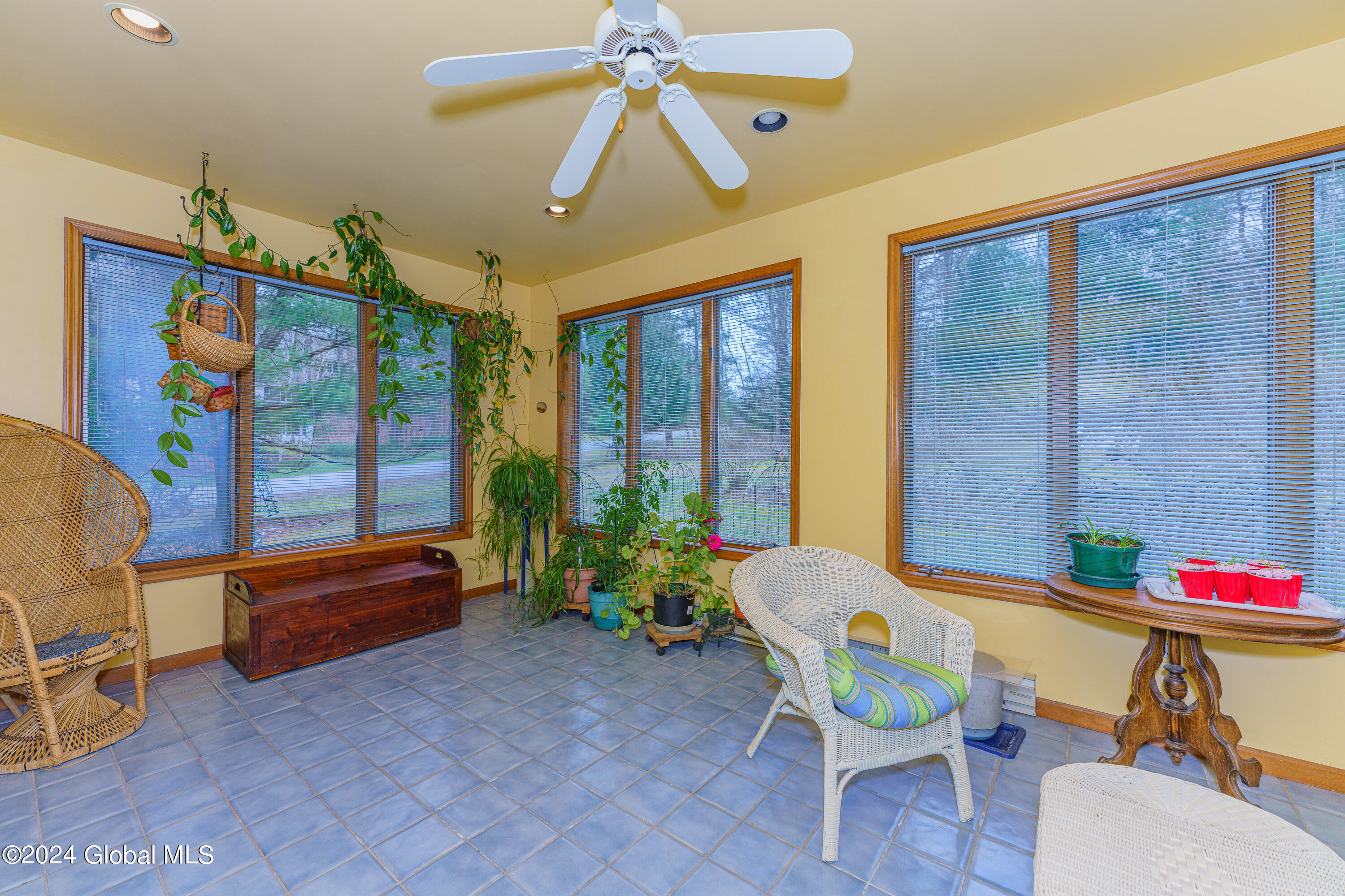 6 Seneca Drive Poestenkill, NY 12018 - Photo 8 of 54 3 Sunroom 1