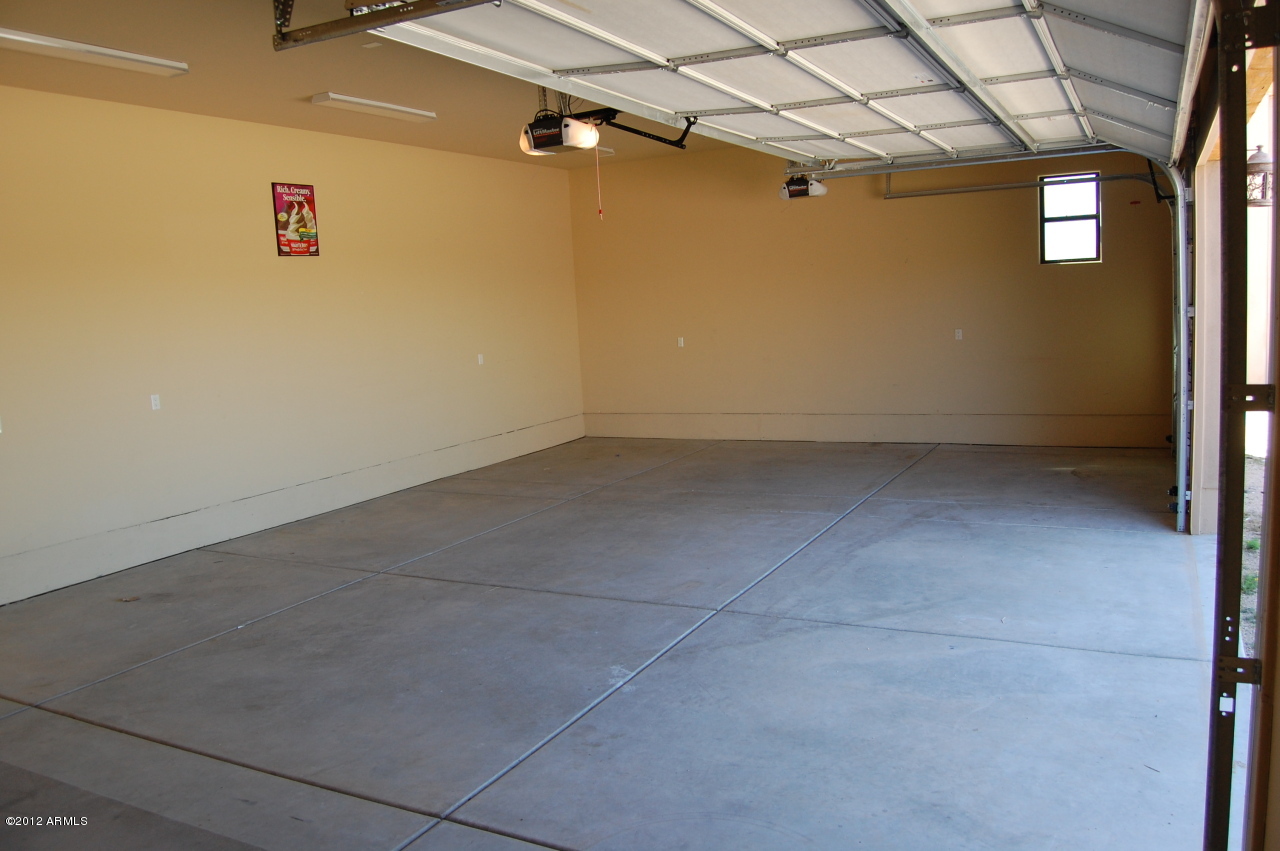 2511 East Joy Ranch Road Cave Creek, AZ 85331 - Photo 28 of 38 Garages 3