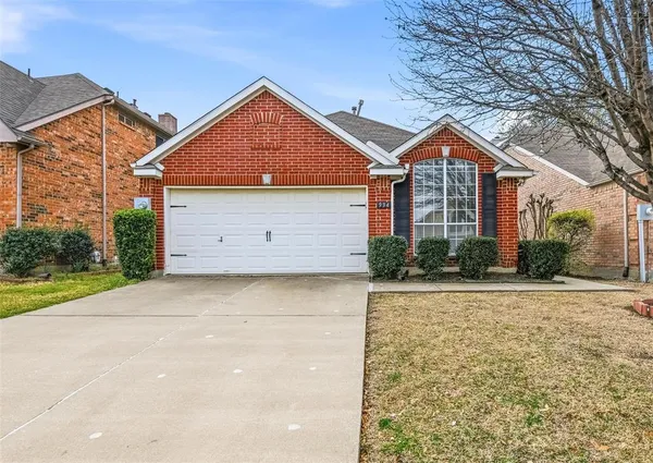 $2,395 | 934 Highgate Drive, Lewisville, TX 75067