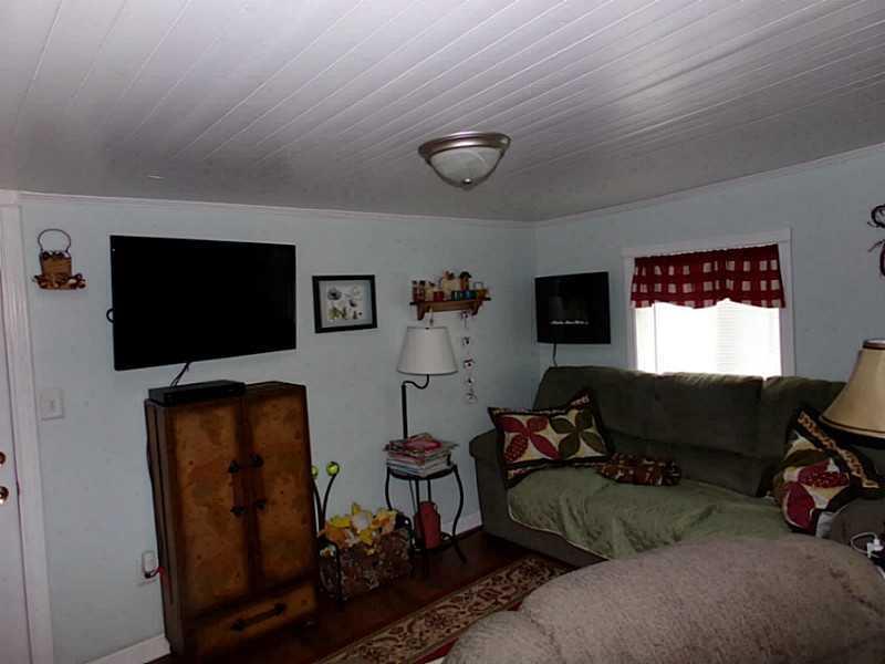 1677 Hamlin Road Hamlin, ME 04785 - Photo 5 of 11 Den.