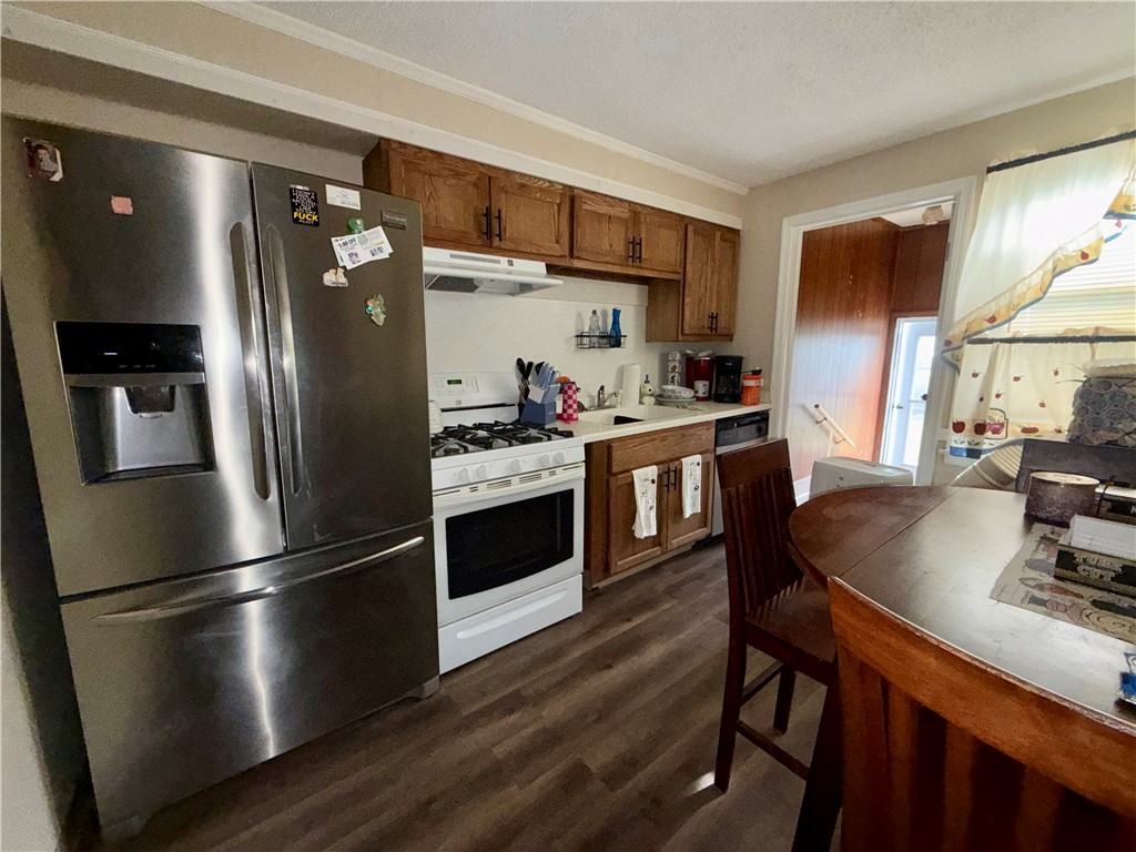3 Clover Street Pawtucket, RI 02860 - Photo 15 of 22