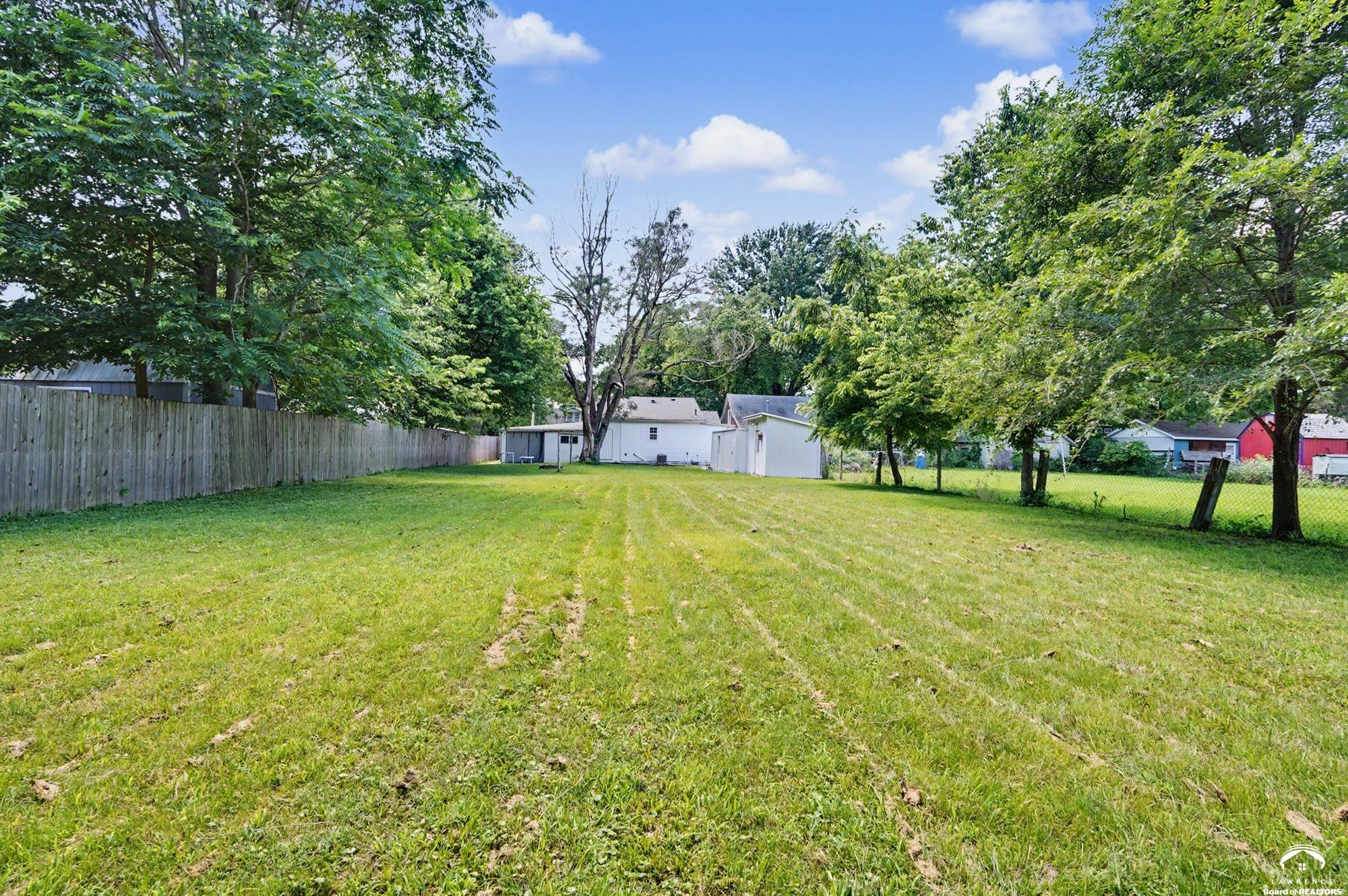 630 North 5th Street Lawrence, KS 66044 - Photo 32 of 40