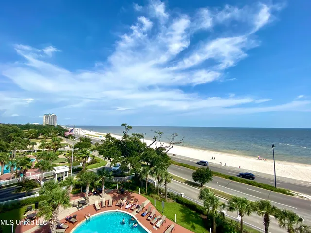 $2,650 | 2228 Beach Drive, Unit 504, Gulfport, MS 39507