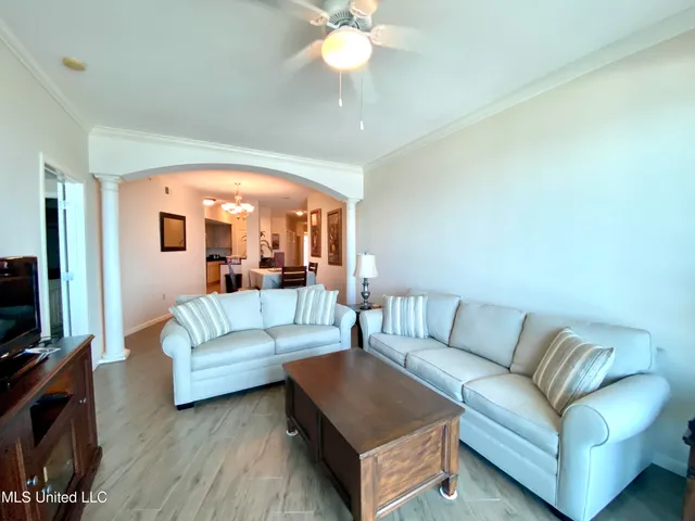 $2,650 | 2228 Beach Drive, Unit 504, Gulfport, MS 39507