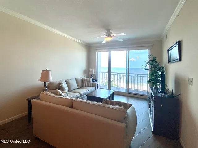 $2,650 | 2228 Beach Drive, Unit 504, Gulfport, MS 39507