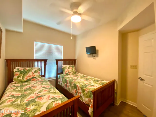 $2,650 | 2228 Beach Drive, Unit 504, Gulfport, MS 39507