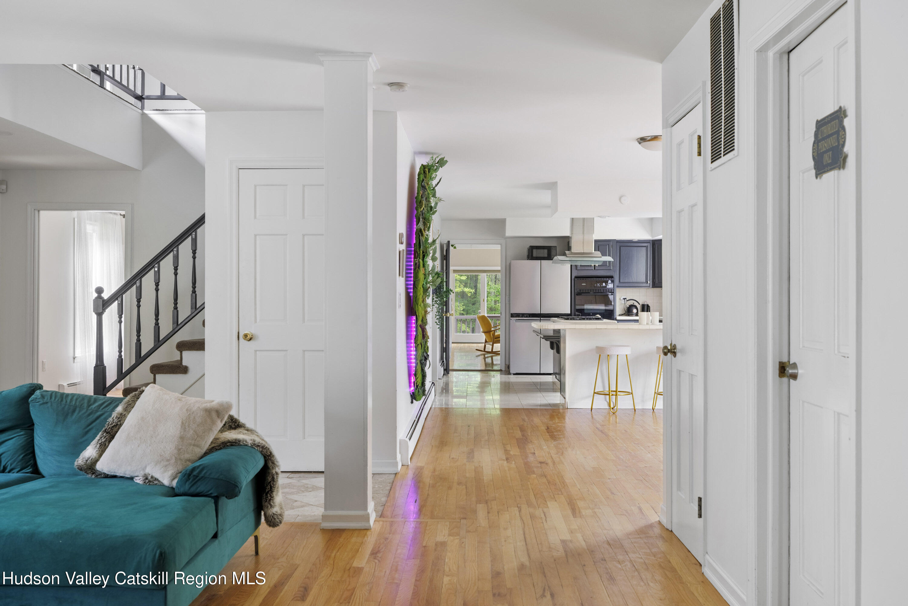 2935 Rte 44 55 Gardiner, NY 12525 - Photo 2 of 84 JRN18254-HDR