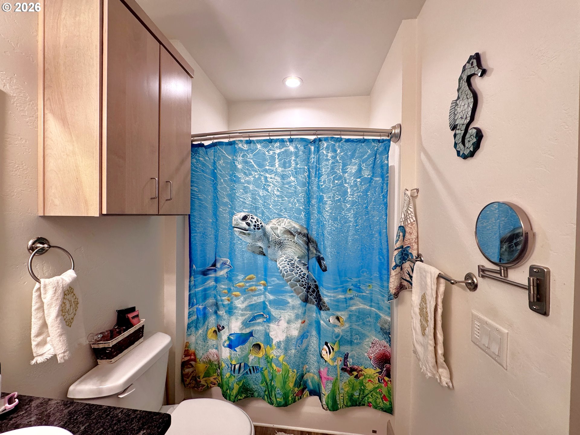 929 Old County Road Brookings, OR 97415 - Photo 15 of 46 Bathroom