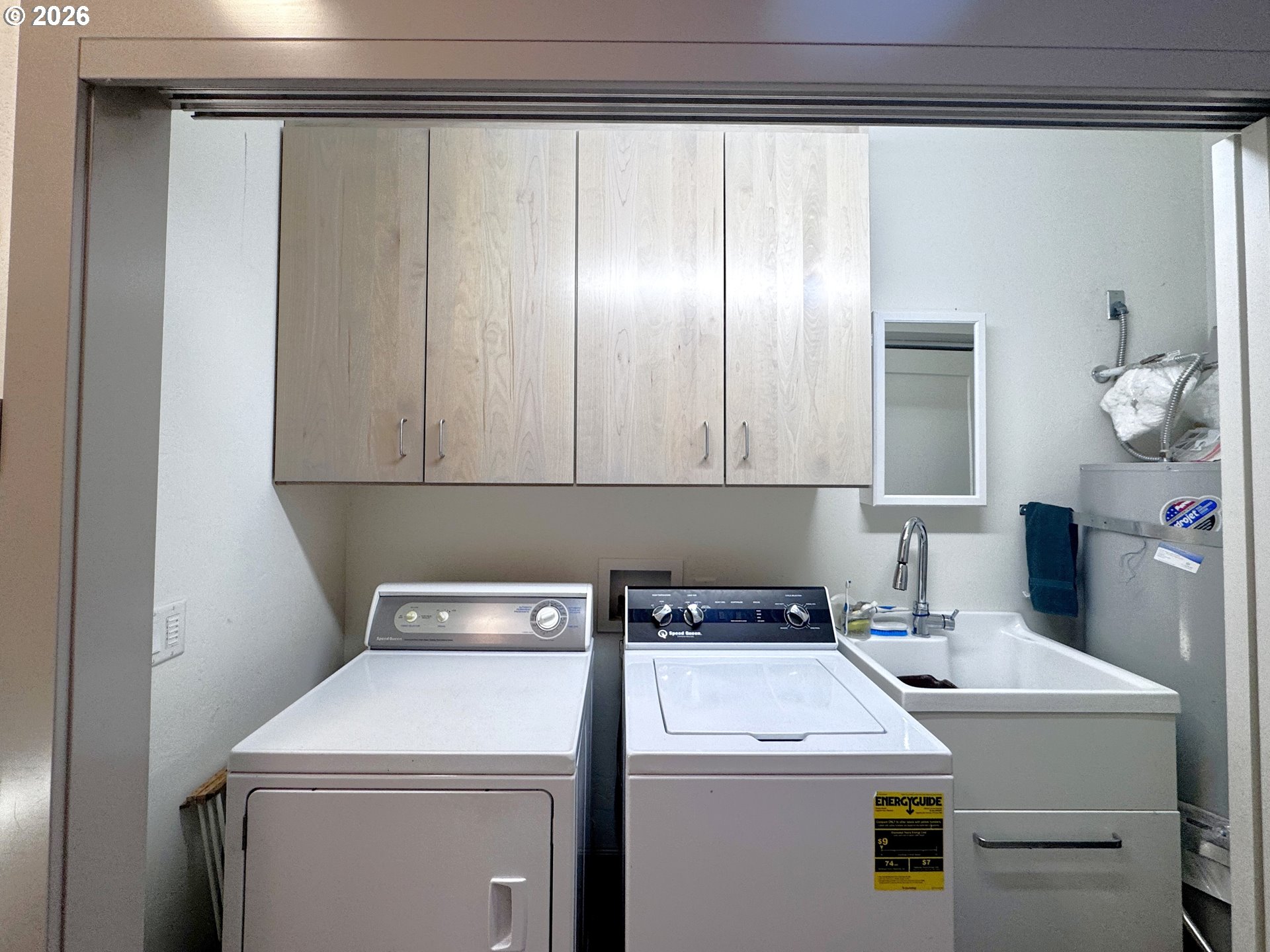 929 Old County Road Brookings, OR 97415 - Photo 18 of 46 Laundry