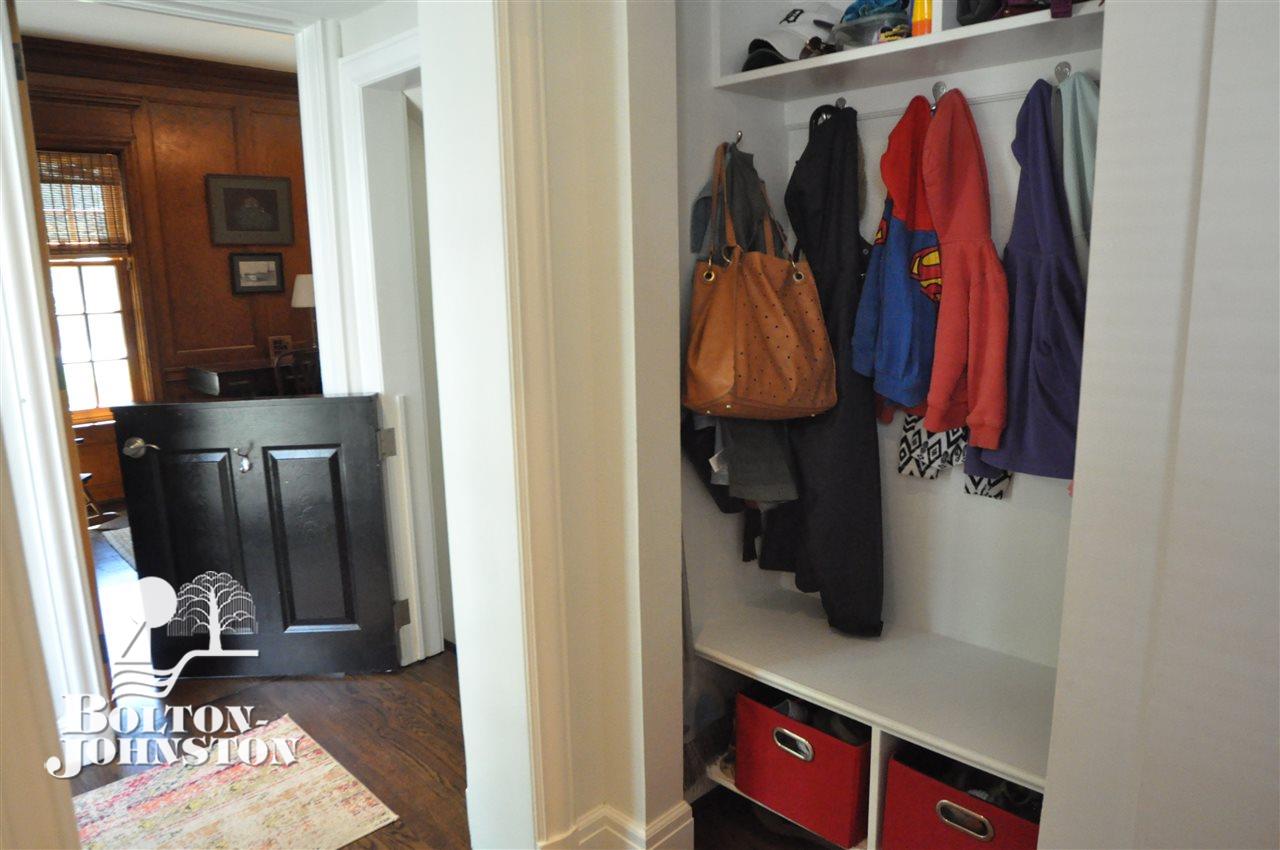 226 Moran Road Grosse Pointe, MI 48236 - Photo 32 of 72 50015266-31.JPG