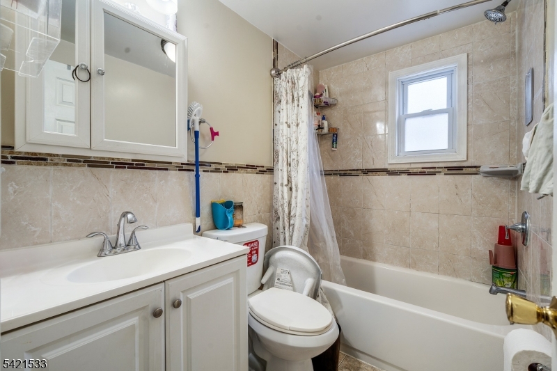 312 South Spring Street Elizabeth, NJ 07201 - Photo 7 of 41