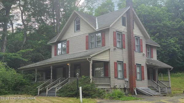 $255,000 | 1255 Highway 390, Cresco, PA 18326