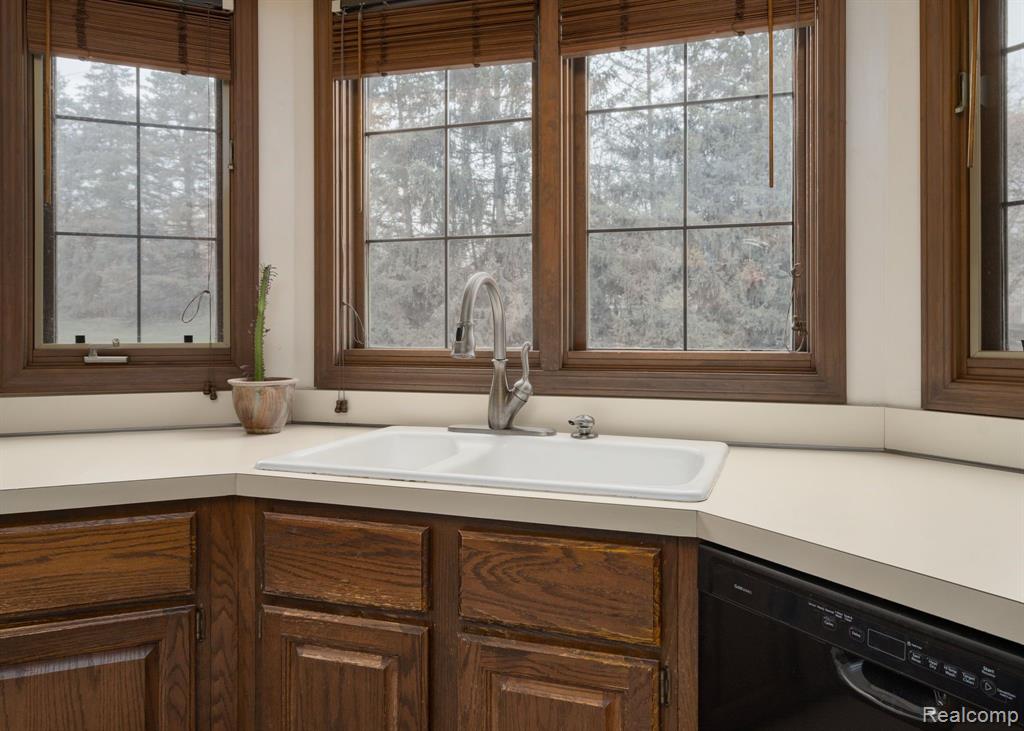 1353 Lomas Verdes Rochester Hills, MI 48306 - Photo 19 of 42