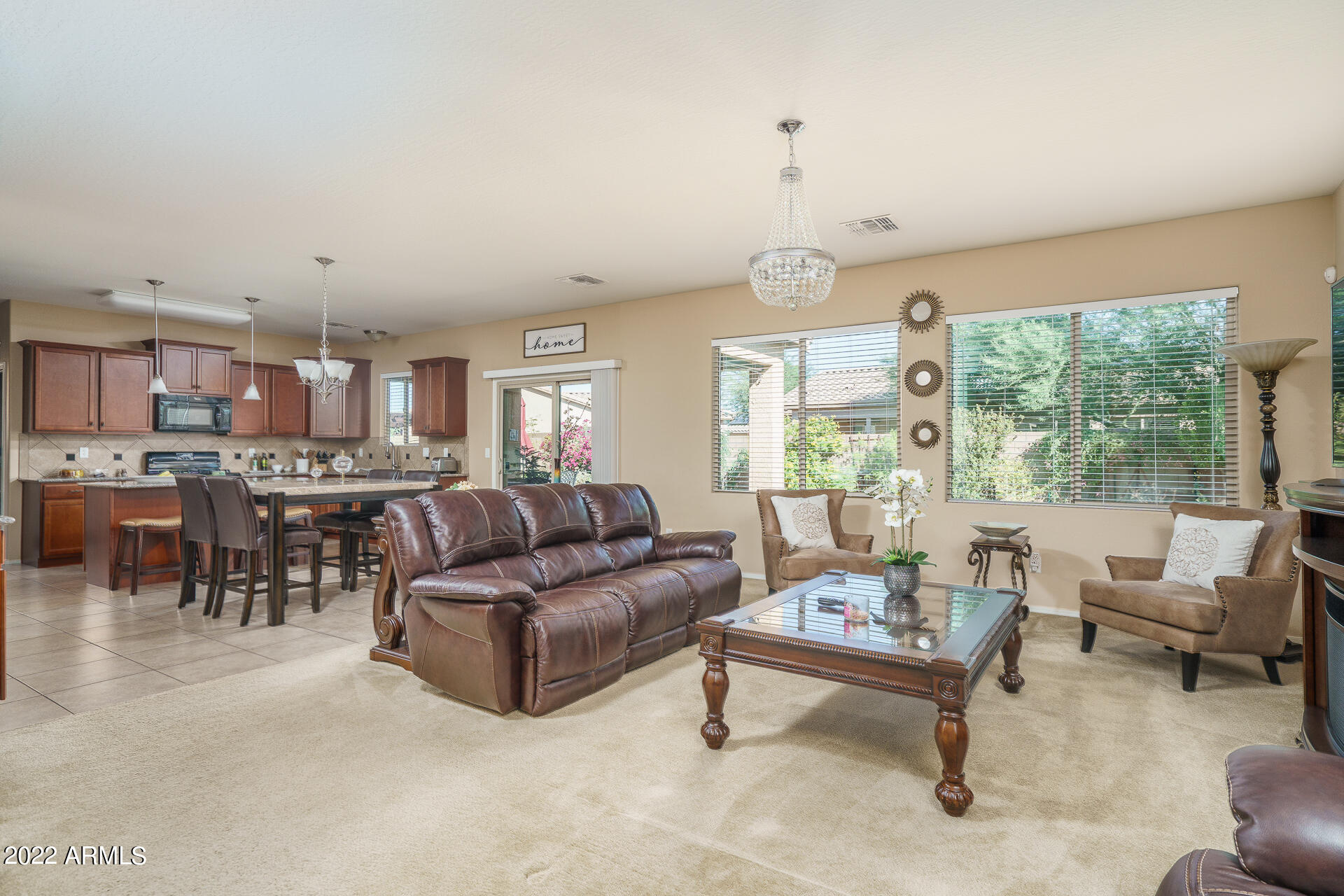 5648 West Pecan Road Laveen, AZ 85339 - Photo 7 of 29 7) GREAT ROOM