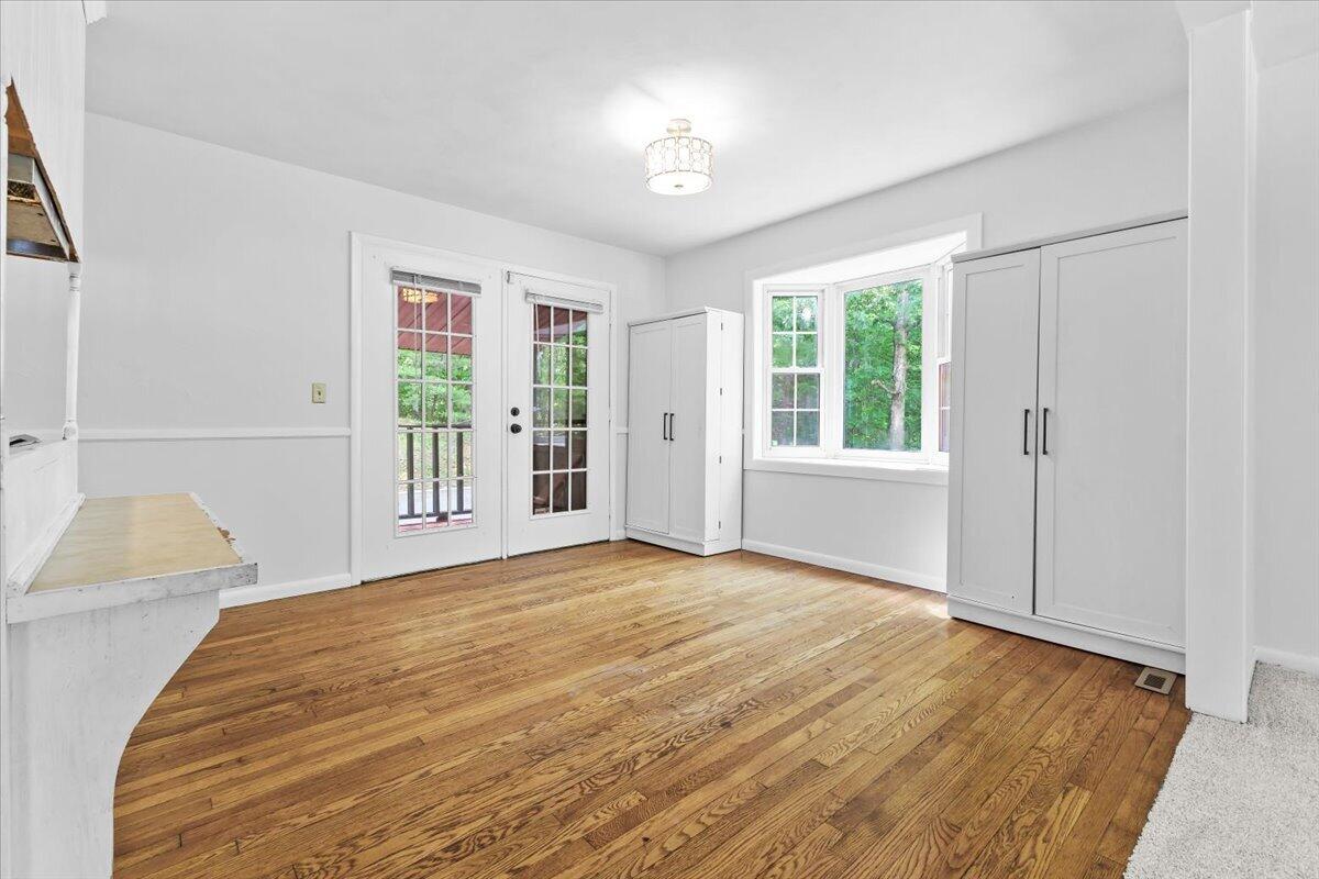 3131 Green Ridge Road Roanoke, VA 24019 - Photo 5 of 41 10-3131 Green Ridge Rd-10
