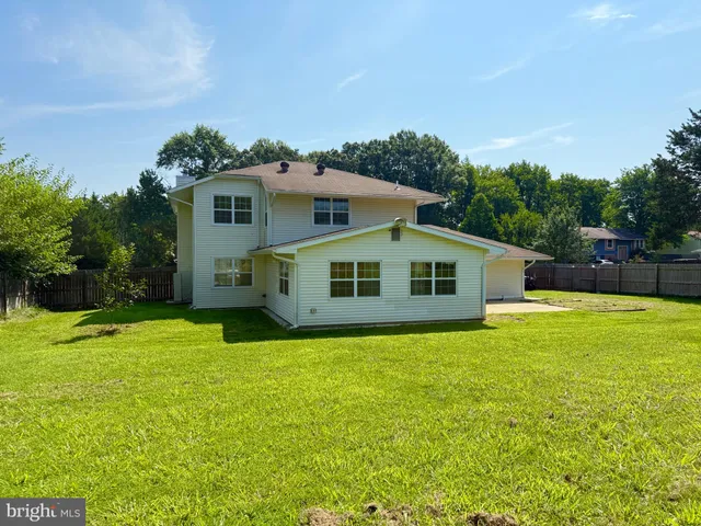 a house view with a outdoor space
