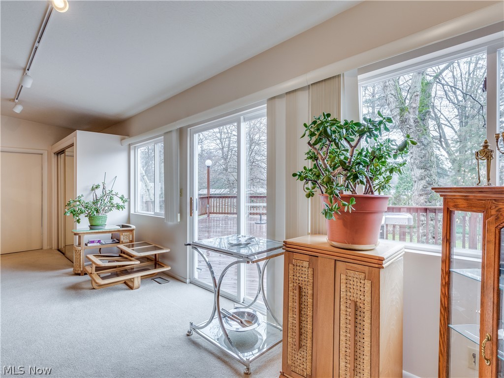 3096 Stanley Road Akron, OH 44333 - Photo 8 of 35 Gallery Image 8