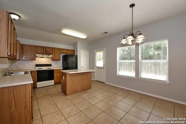 $1,625 | 8515 Rita Leon, San Antonio, TX 78250