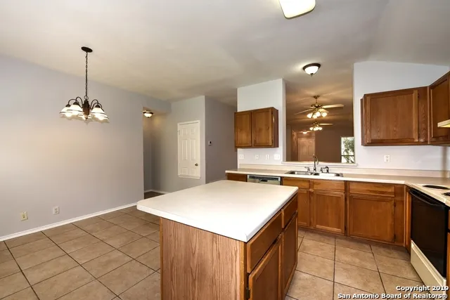 $1,625 | 8515 Rita Leon, San Antonio, TX 78250