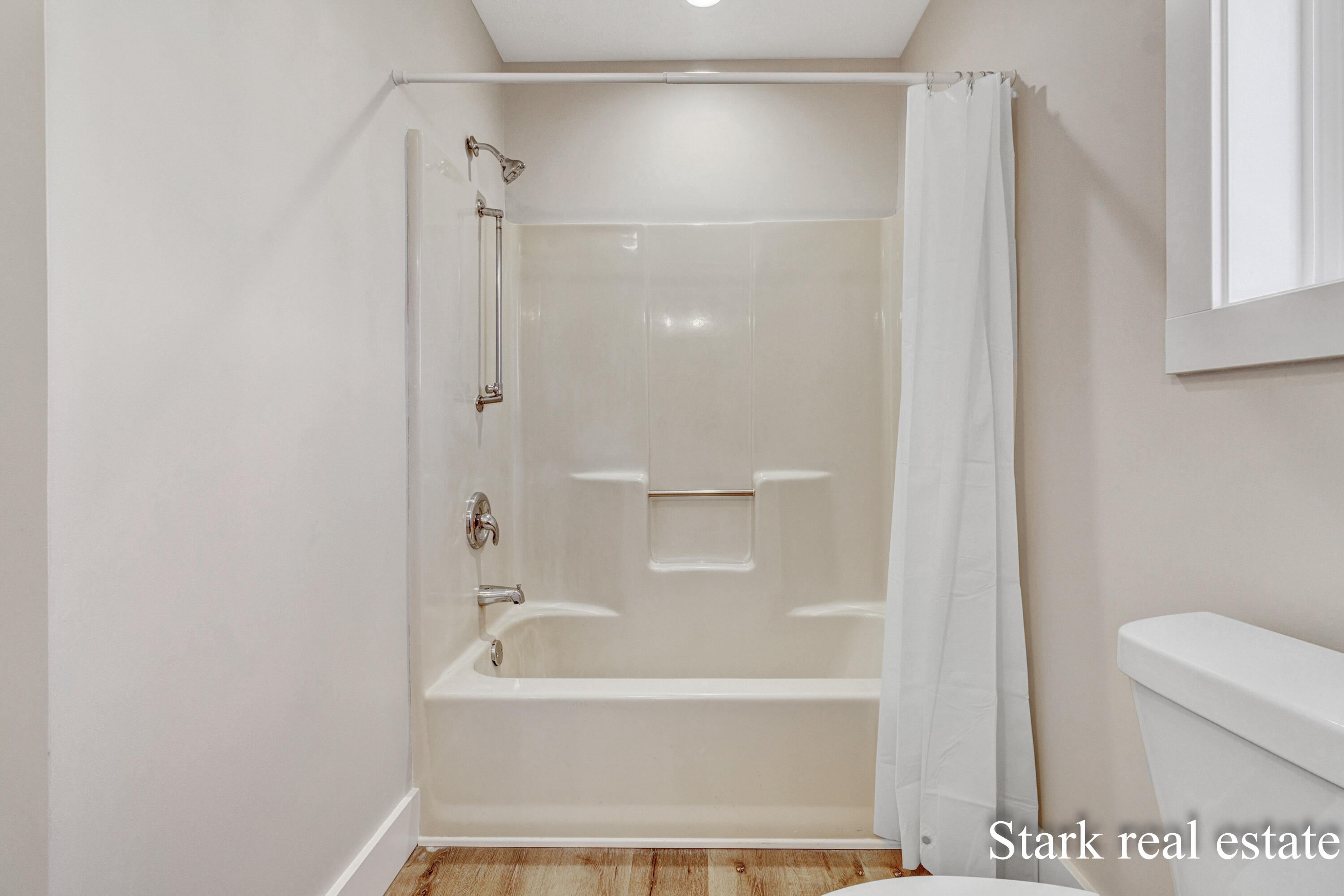 3339 North Weber Road Muskegon, MI 49445 - Photo 18 of 57 Rob Stark - 3339 N Weber Rd (57)-18