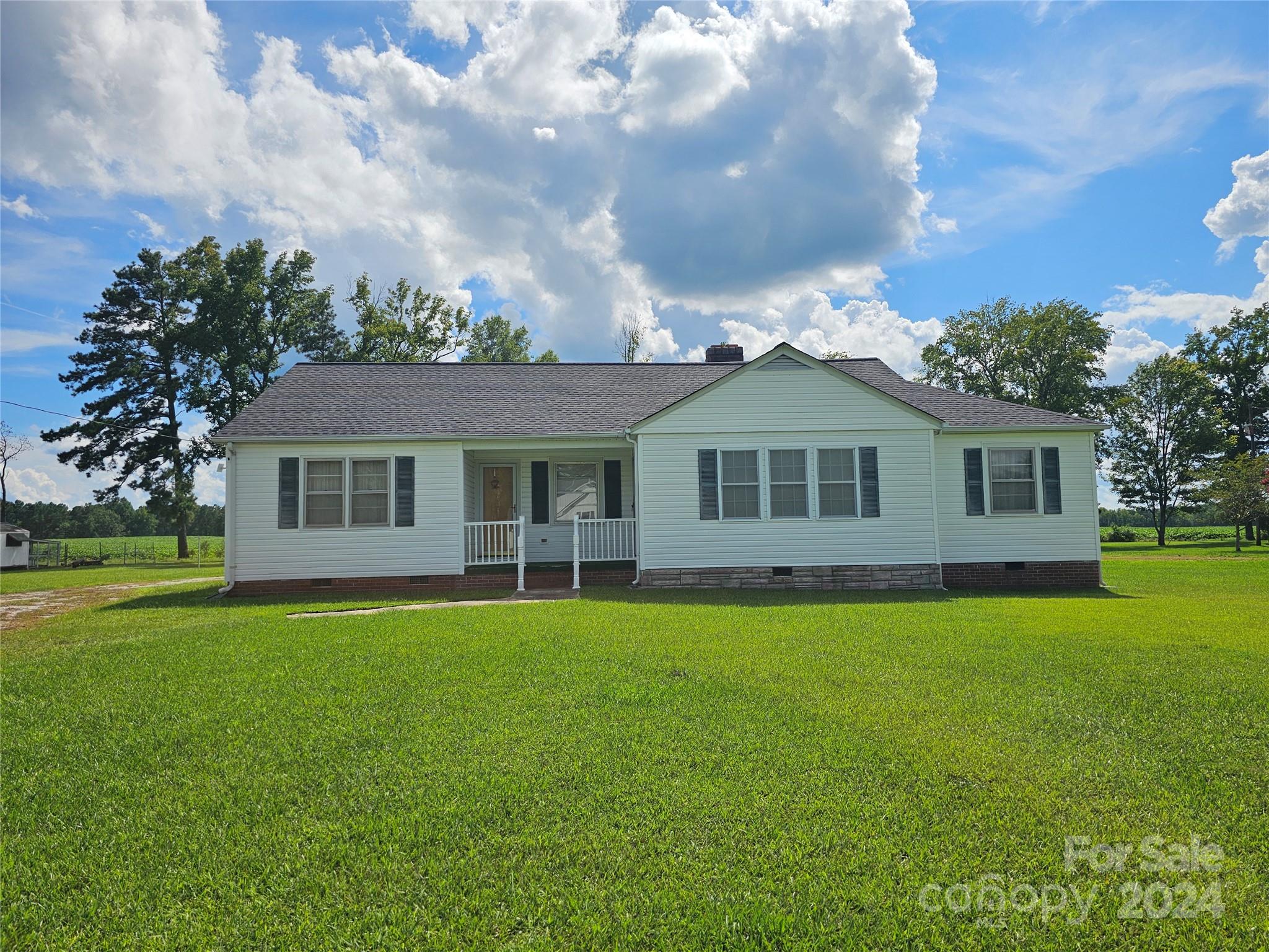 2240 McIlwain Road Lancaster, SC 29720 - Photo 1 of 24 Gallery Image 1