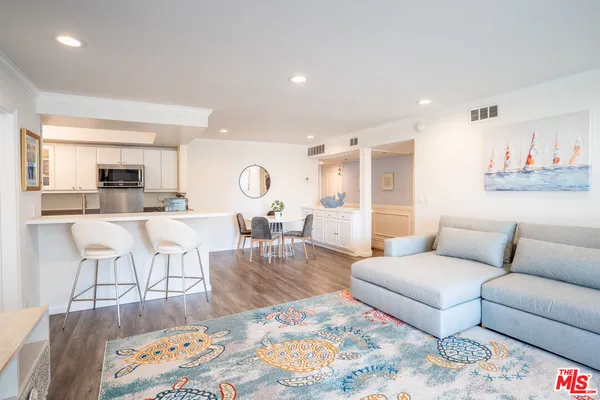 $799,000 | 8145 Redlands Street, Unit 205, Playa del Rey, CA 90293
